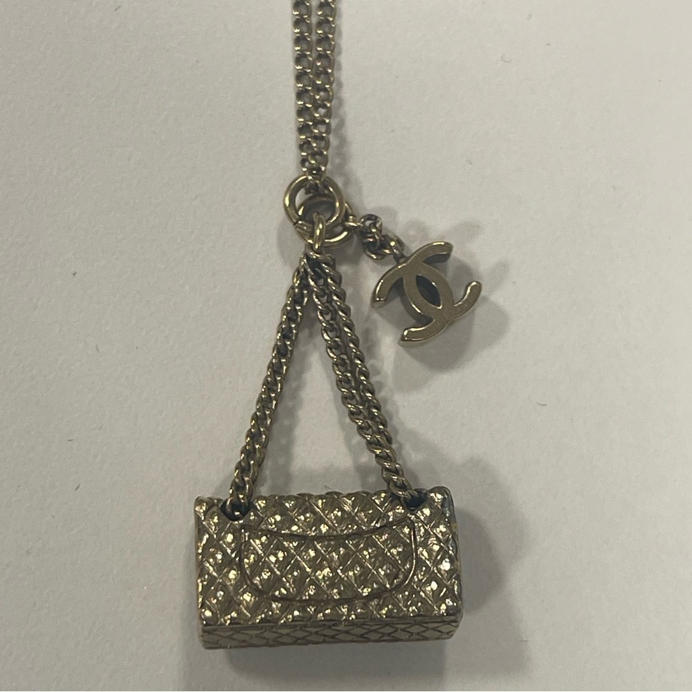 CHANEL Matelasse Bag Purse Pendant Necklace Gold Plated Used GHW 15” Chain O/S - Picture 4 of 7